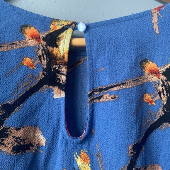 Faith & Joy Floral Bell Sleeve Blouse✨ - Picture 7 of 8